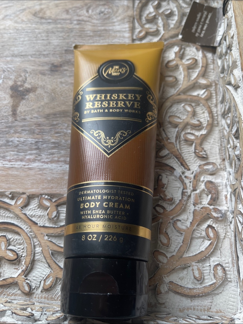 Bath & Body Works Whiskey Reserve Men’s Body Cream — Brown, Gold, Black